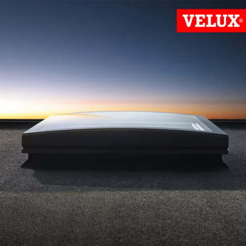 Finestra per tetti piani con vetro curvo Velux CFU 0020Q con vetro Finestra per tetti piani con vetro curvo Velux CFU 0020Q con vetro